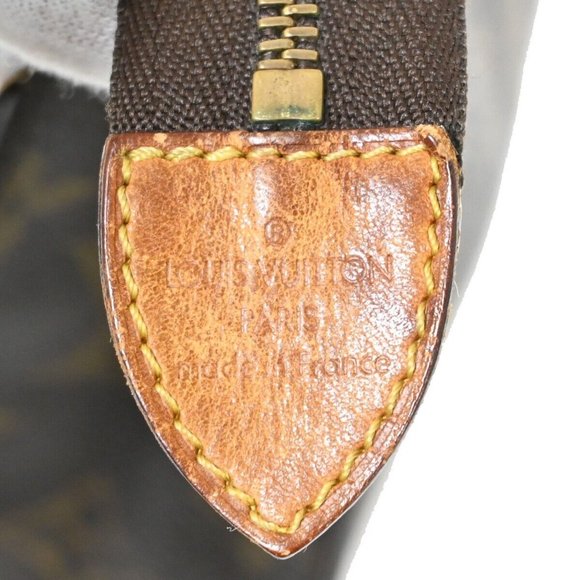 LOUIS VUITTON Poche Toilette 26 Clutch Pouch Bag Monogram Leather M47542 68HB701 - Picture 14 of 15